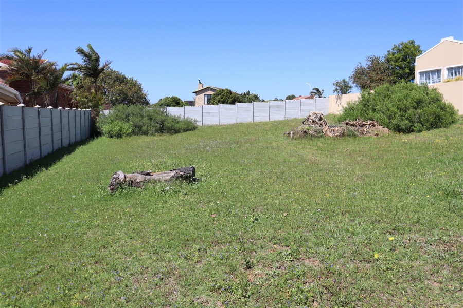 0 Bedroom Property for Sale in Wavecrest Eastern Cape